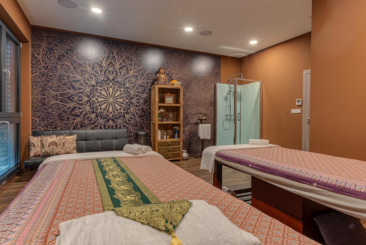 Barok Hotel And Apartments Bratislava Esterno foto