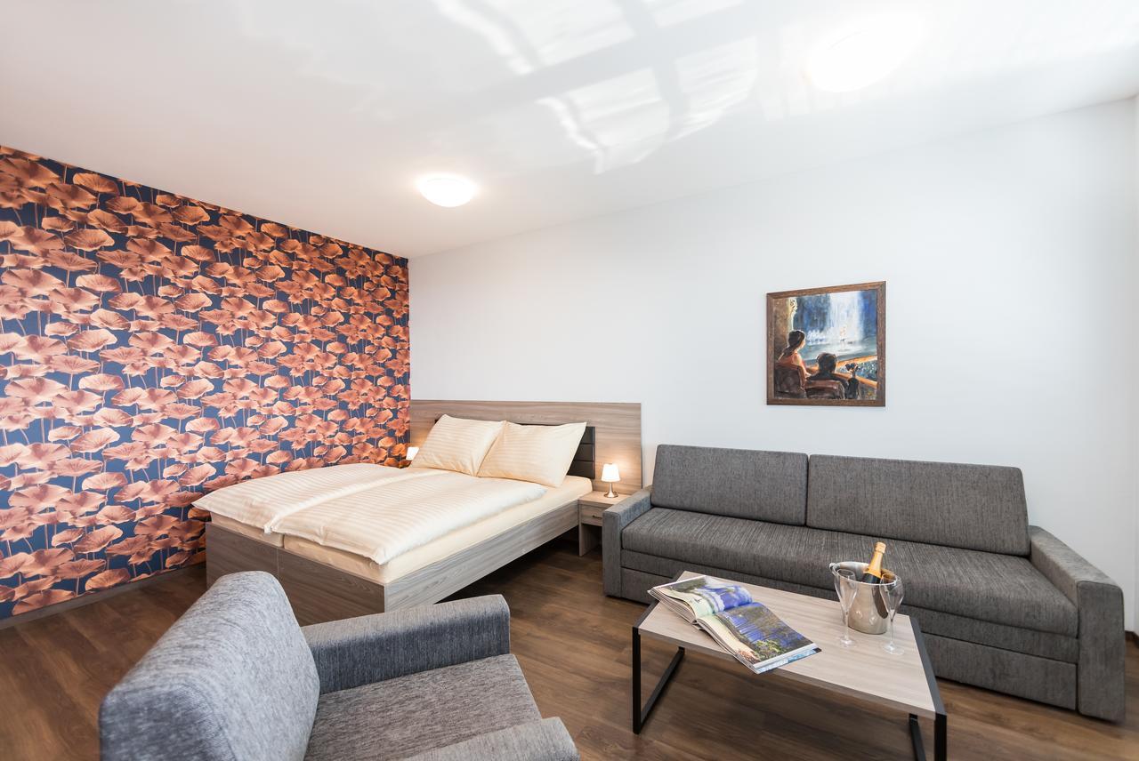 Barok Hotel And Apartments Bratislava Esterno foto